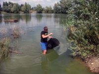 20 июля в Лычакском сельском поселении прошла акция «Вода России». В которой были очищены берега пруда «Веселый» от мусора.